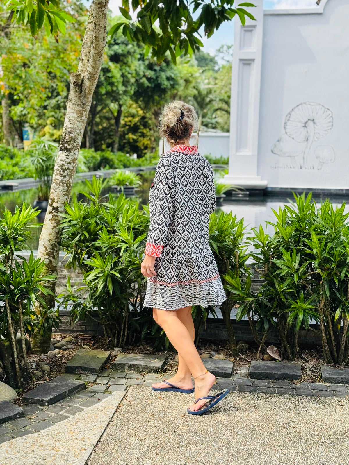 summer dress; beach dress; shirt dress ; casual dress ;cotton dress ;everyday dress; midi dress; viscos dress ;colorful dress ; relax dress; comfortable dress; sustainable fashion ; slow fashion; eco friendly