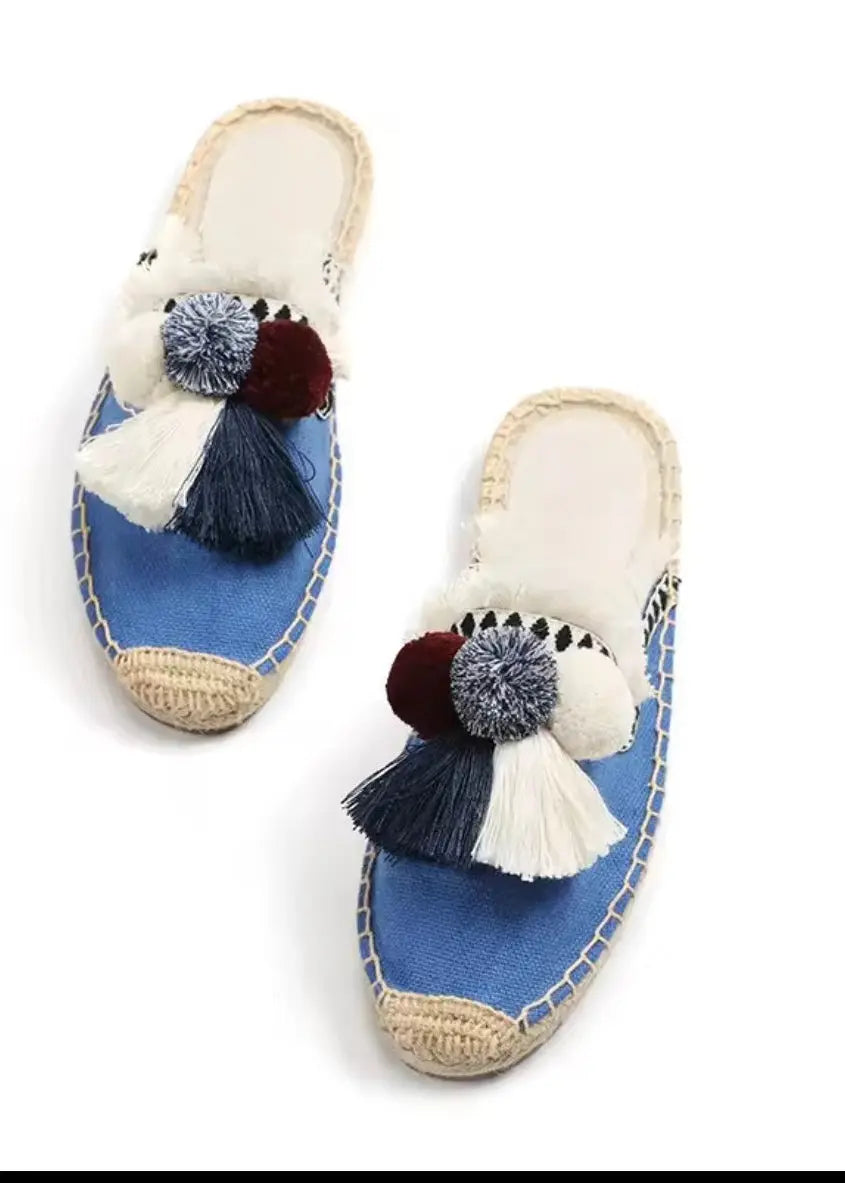sandals; beach style ; resort style ; holiday style ; boho style ; espadrills ; boho espadrills; casula slippers ; fancy slippers ; comfortable slippers