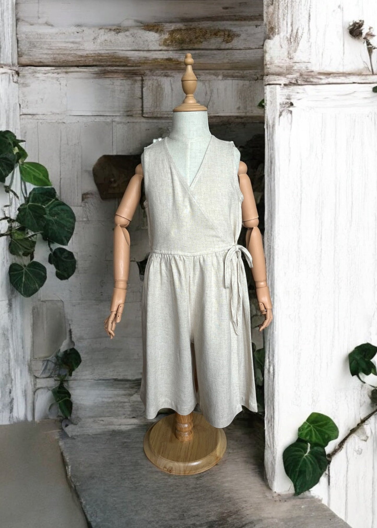 Linen Girls Dress; organic kids collection ; linen ; sustainable fashion ; natural clothing ; fancy kids clothes ; organic dress ; organic baby clothes ; cotton baby clothes ; baby clothes ; clothes for boys ; clothes for girls ;onesies ; baby one piece
