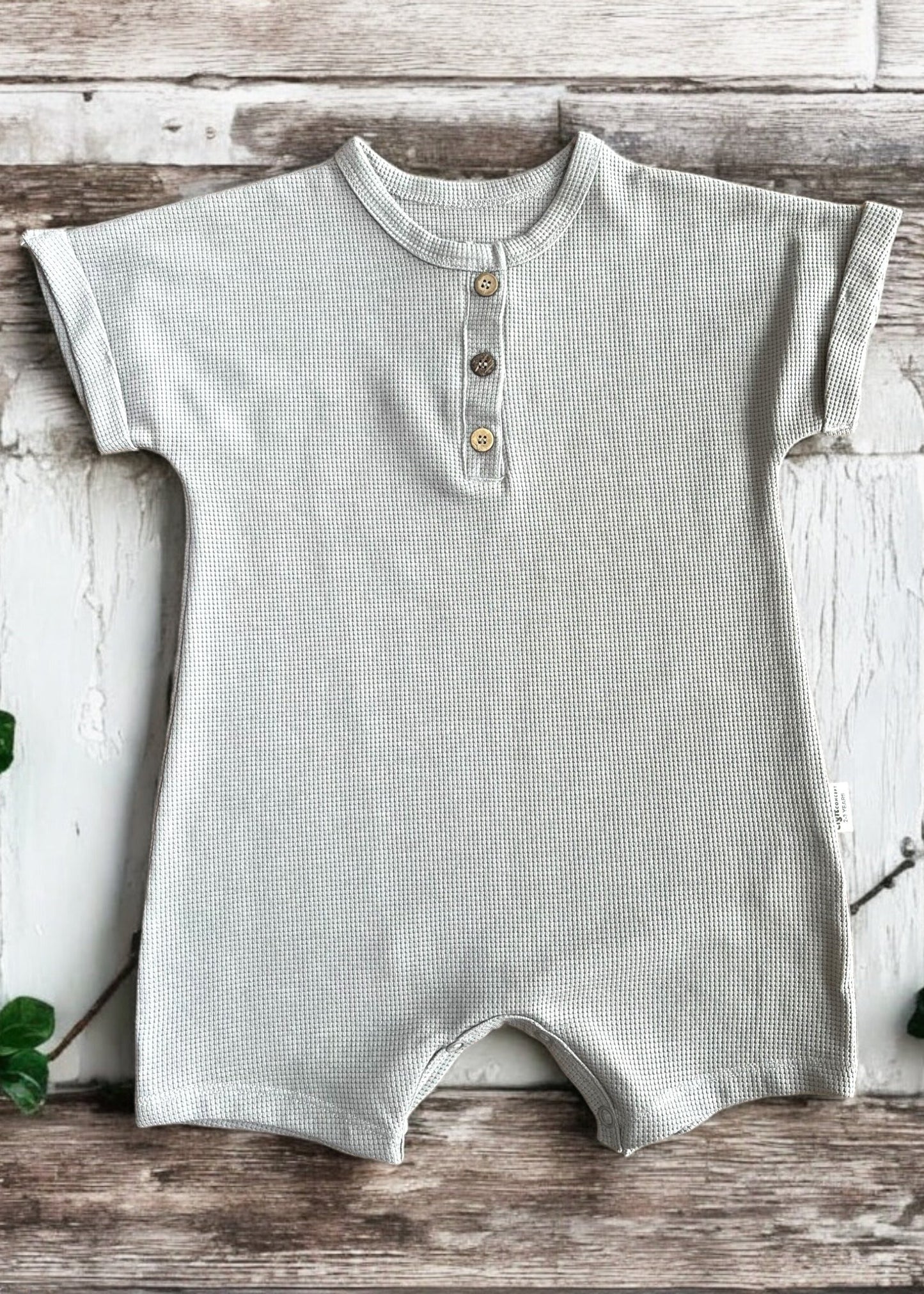 Linen Girls Dress; organic kids collection ; linen ; sustainable fashion ; natural clothing ; fancy kids clothes ; organic dress ; organic baby clothes ; cotton baby clothes ; baby clothes ; clothes for boys ; clothes for girls ;onesies ; baby one piece
