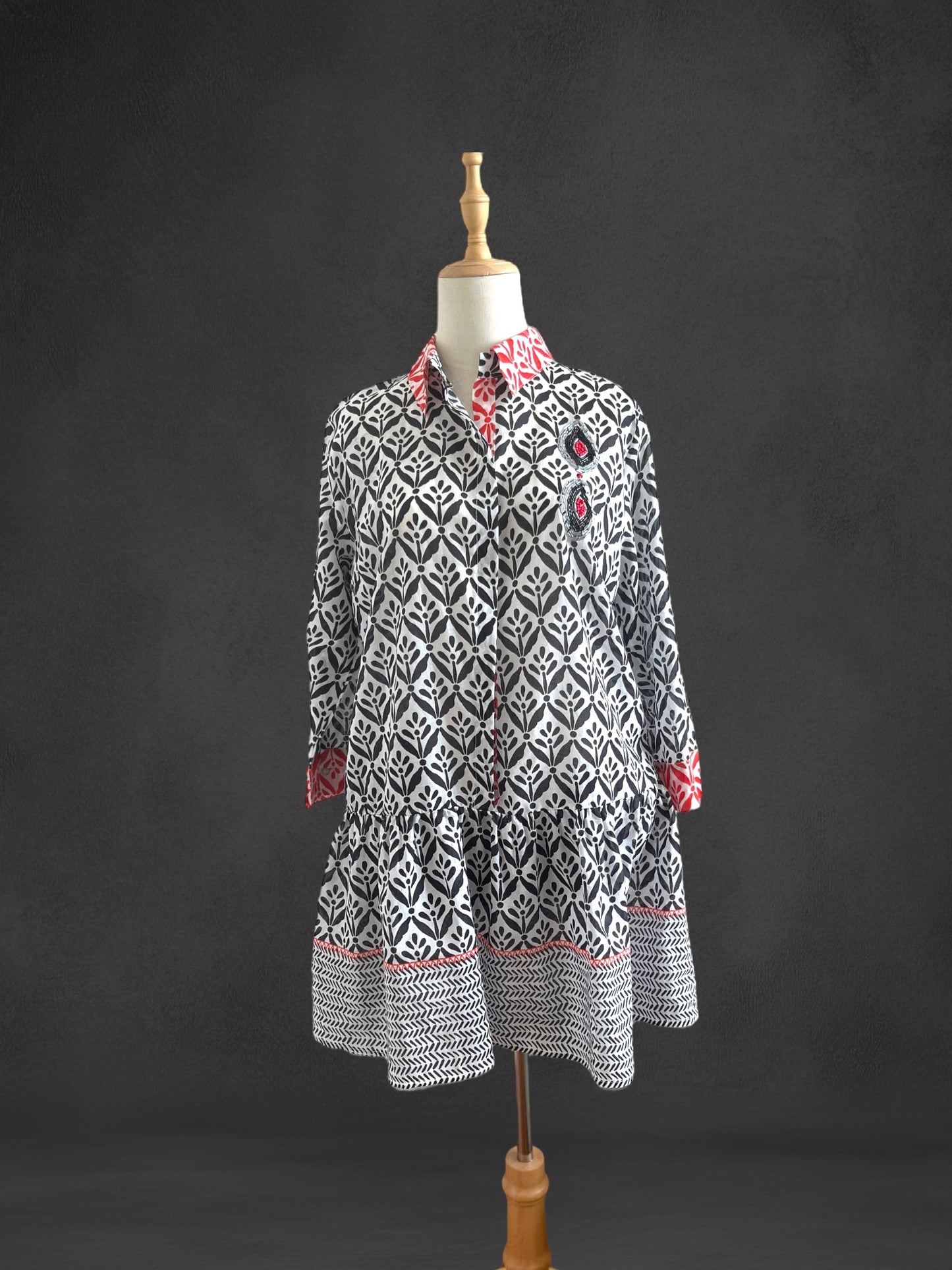 summer dress; beach dress; shirt dress ; casual dress ;cotton dress ;everyday dress; midi dress; viscos dress ;colorful dress ; relax dress; comfortable dress; sustainable fashion ; slow fashion; eco friendly
