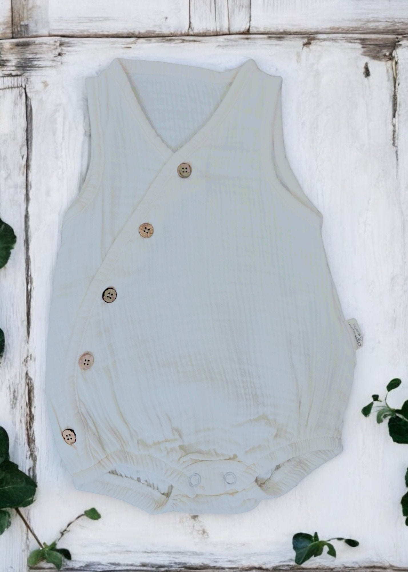 organic babyLinen Girls Dress; organic kids collection ; linen ; sustainable fashion ; natural clothing ; fancy kids clothes ; organic dress ; organic baby clothes ; cotton baby clothes ; baby clothes ; clothes for boys ; clothes for girls ;onesies ; baby