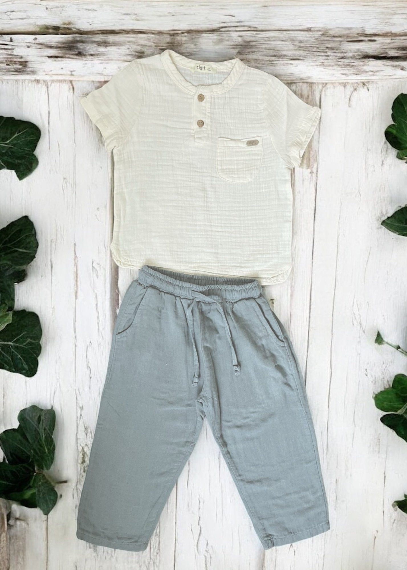 Linen Girls Dress; organic kids collection ; linen ; sustainable fashion ; natural clothing ; fancy kids clothes ; organic dress ; organic baby clothes ; cotton baby clothes ; baby clothes ; clothes for boys ; clothes for girls ;onesies ; baby one piece