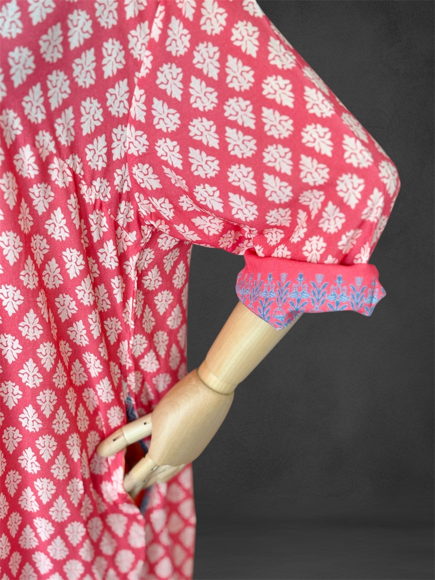 summer dress; beach dress; shirt dress ; casual dress ;cotton dress ;everyday dress; midi dress; viscos dress ;colorful dress ; relax dress; comfortable dress; sustainable fashion ; slow fashion; eco friendly