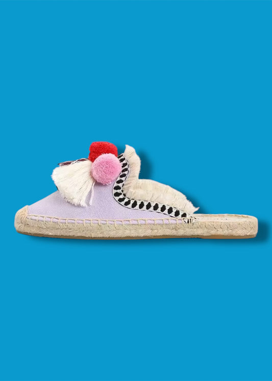 sandals; beach style ; resort style ; holiday style ; boho style ; espadrills ; boho espadrills; casula slippers ; fancy slippers ; comfortable slippers