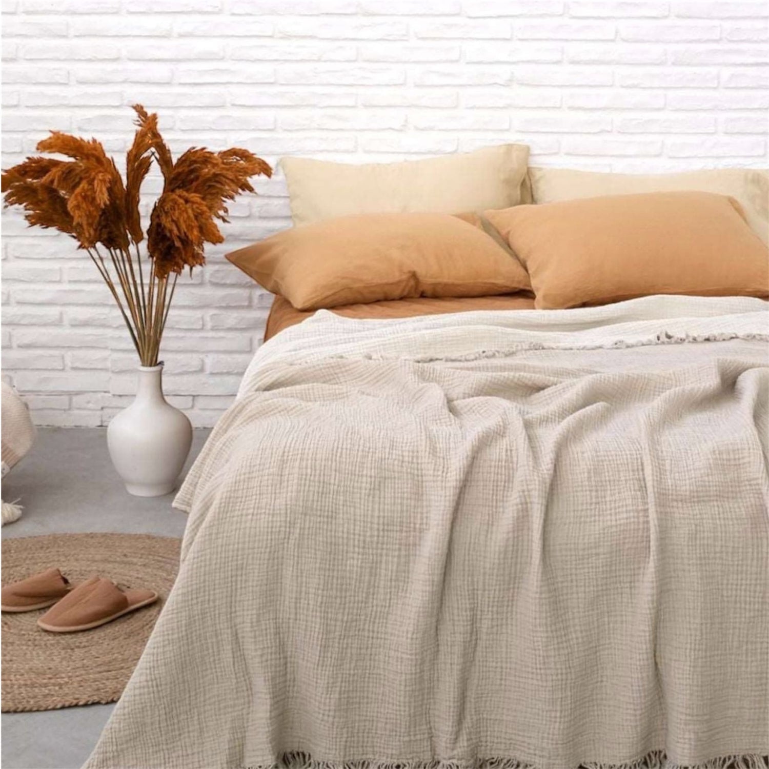home ; sustainable living; sustainable fashion ; cotton bed cover ; linen table clothes ; linen pillowcase ; decoration ; decorative cushions ; summer blanket ; cotton blanket ; bed cover ;