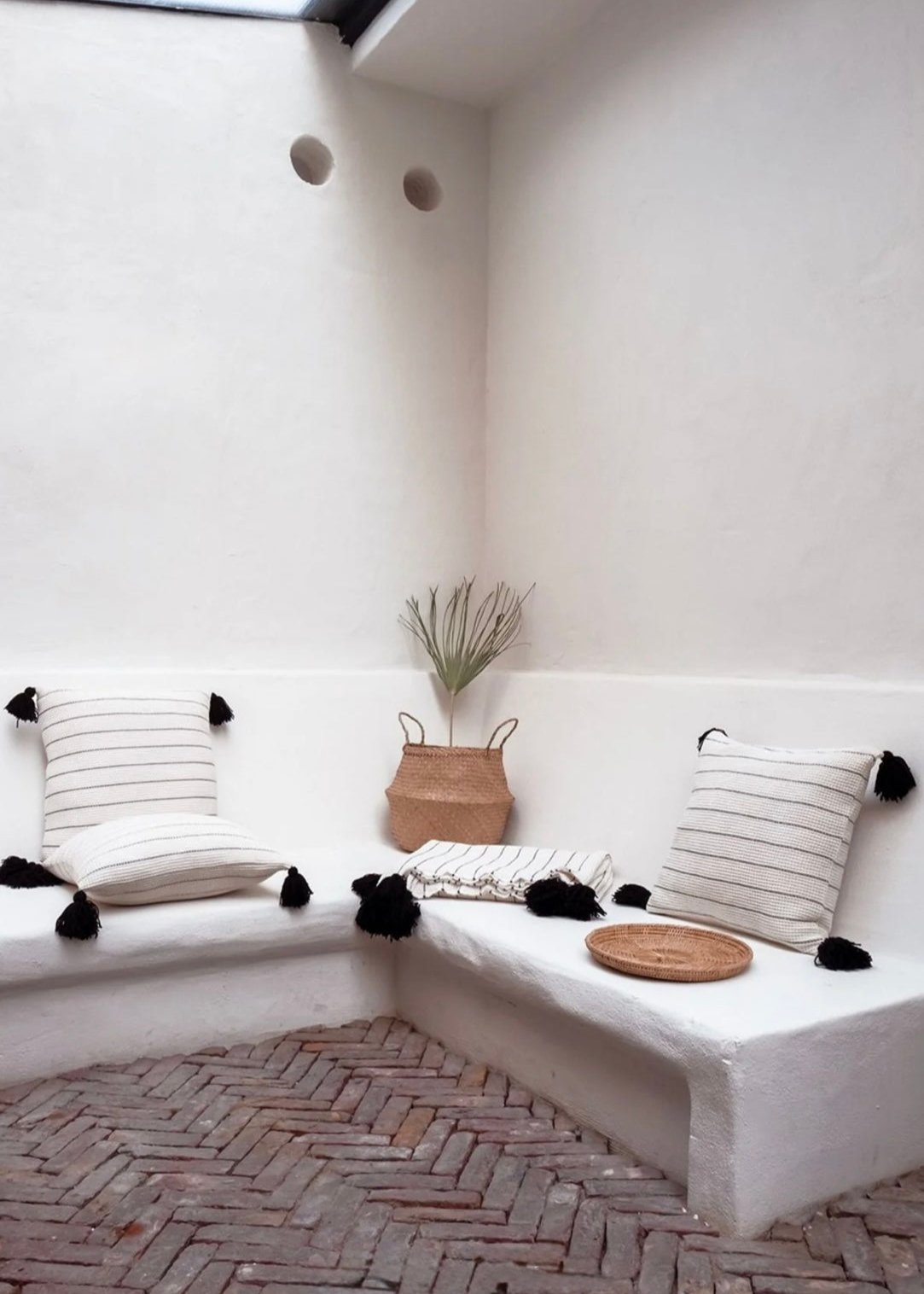 cushions ; decoration ; decorative cushions; sustainable fashion ; luxury decoration ; boho cushion ; sustainable living